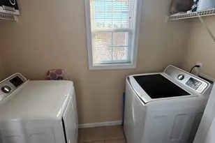 2511 Huntscroft Ln, Raleigh, NC 27617 - Photo 13