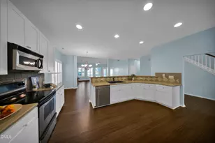 308 Minton Valley Ln, Cary, NC 27519 - Photo 9