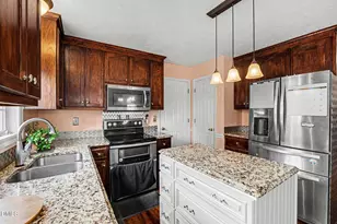 3427 Lancers Dr, Fayetteville, NC 28306 - Photo 11