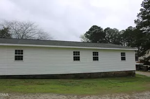 262 Heath Rd, Four Oaks, NC 27524 - Photo 5