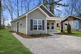 203 Booker Street NW, Pikeville, NC 27863 - Photo 3