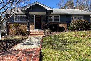 310 Crest Dr, Chapel Hill, NC 27516 - Photo 1