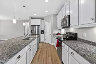 400 Eno Dr, Holly Springs, NC 27540 - Photo 7