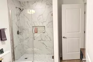 222 Glenwood Ave, Raleigh, NC 27603 - Photo 11