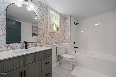 523 E Main Street, Haw River, NC 27258 - Photo 11