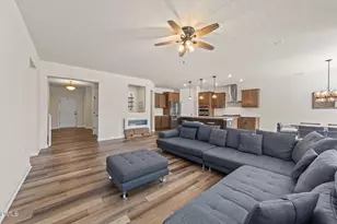 3735 Autumn Creek Dr, Fuquay-Varina, NC 27526 - Photo 9