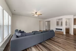 3735 Autumn Creek Dr, Fuquay-Varina, NC 27526 - Photo 11