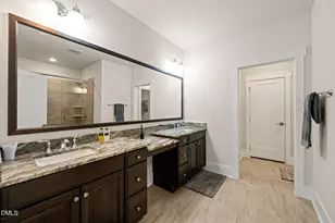 10320 Sablewood Dr, Raleigh, NC 27617 - Photo 15