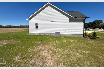 171 Budd Godwin Lane, Dunn, NC 28334 - Photo 3