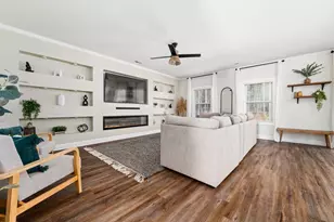 325 Azalea Gaze Dr, Youngsville, NC 27596 - Photo 5