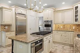 114 Large Oaks Dr, Cary, NC 27518 - Photo 21