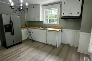 309 E Horton St, Zebulon, NC 27597 - Photo 13