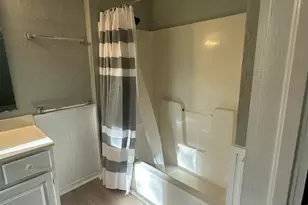 309 E Horton St, Zebulon, NC 27597 - Photo 17