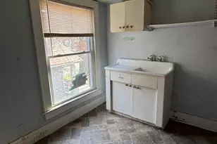 210 Zollicoffer Ave, Henderson, NC 27536 - Photo 11