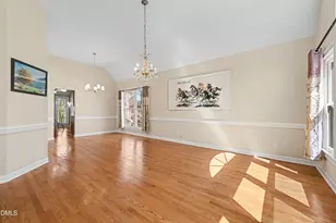 106 Stokesay Ct, Cary, NC 27513 - Photo 9