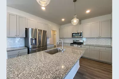 760 Creekway Drive, Fuquay-Varina, NC 27526 - Photo 5