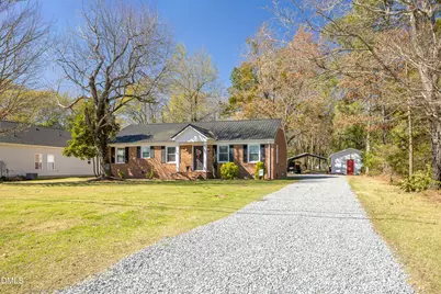 503 N Lincoln Street, Benson, NC 27504 - Photo 3