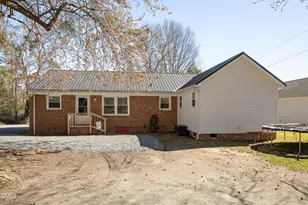503 N Lincoln St, Benson, NC 27504 - Photo 27