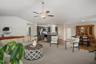 69 Wynd Crst Wy St, Benson, NC 27504 - Photo 5