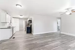 944 Sunset Dr, Graham, NC 27253 - Photo 3