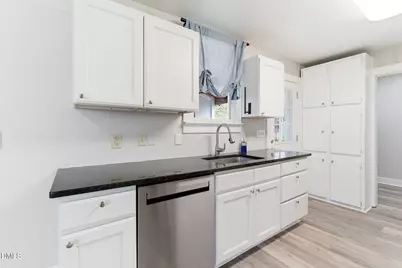 944 Sunset Drive, Graham, NC 27253 - Photo 7