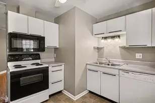 3400 Octavia St, Raleigh, NC 27606 - Photo 31