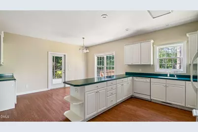 167 Michael Lane, Aberdeen, NC 28315 - Photo 5