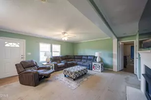 2304 5 Bridge Rd, Clinton, NC 28328 - Photo 5