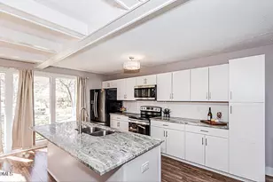 105 Litchfield Ct, Rocky Mount, NC 27803 - Photo 5