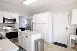 3348 Daingerfield Dr, Raleigh, NC 27616 - Photo 25