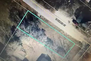 713 N Magnolia Ave, Dunn, NC 28334 - Photo 1