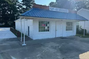 540 McKoy St, Clinton, NC 28328 - Photo 1