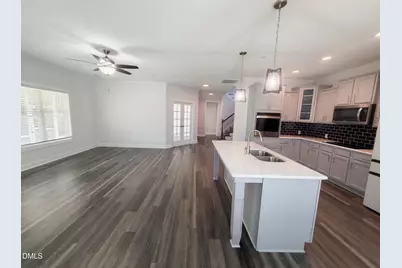 333 Oakhaven Drive, Holly Springs, NC 27540 - Photo 7