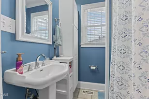 300 N Churchill Dr, Fayetteville, NC 28303 - Photo 23