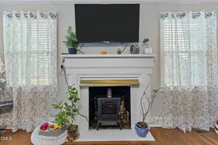 300 N Churchill Dr, Fayetteville, NC 28303 - Photo 17