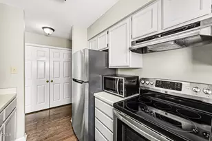 27 Forest Green Dr, Durham, NC 27705 - Photo 9