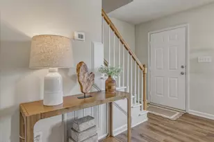 108 Teal Lake Dr, Holly Springs, NC 27540 - Photo 5