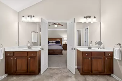 200 Shorehouse Way, Holly Springs, NC 27540 - Photo 31