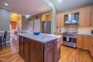 216 Cobblestone Dr, Chapel Hill, NC 27516 - Photo 15