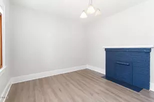 204 W Holt St, Burlington, NC 27217 - Photo 3