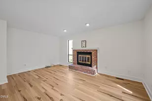 139 Clancy Cir, Cary, NC 27511 - Photo 9