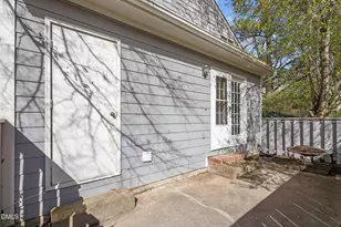 139 Clancy Cir, Cary, NC 27511 - Photo 33