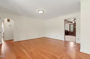 414 E Fremont St, Kenly, NC 27542 - Photo 11