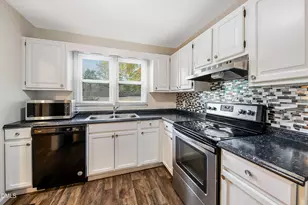 8125 Perry Creek Rd, Raleigh, NC 27616 - Photo 11