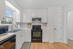 717 Slippery Bank Ct, Benson, NC 27504 - Photo 9