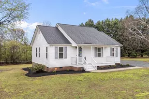 717 Slippery Bank Ct, Benson, NC 27504 - Photo 1