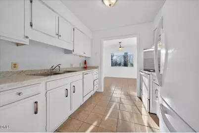 3088 Colony Road # 3088d, Durham, NC 27705 - Photo 7