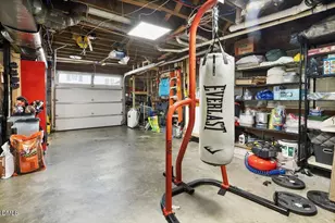 317 W Drewry Ln, Raleigh, NC 27609 - Photo 33