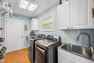 4920 Hermitage Dr, Raleigh, NC 27612 - Photo 11