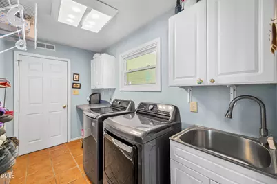 4920 Hermitage Drive, Raleigh, NC 27612 - Photo 11